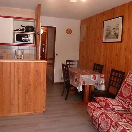 Appartement Studio-cabine Confortable à Le Lioran, Proche Pistes Et Commerces - Fr-1-787-92